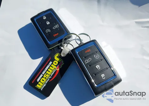 2022 Jeep Grand Cherokee L Limited 4X4 из США, поврежденный, VIN 1C4RJKBG4N8545654